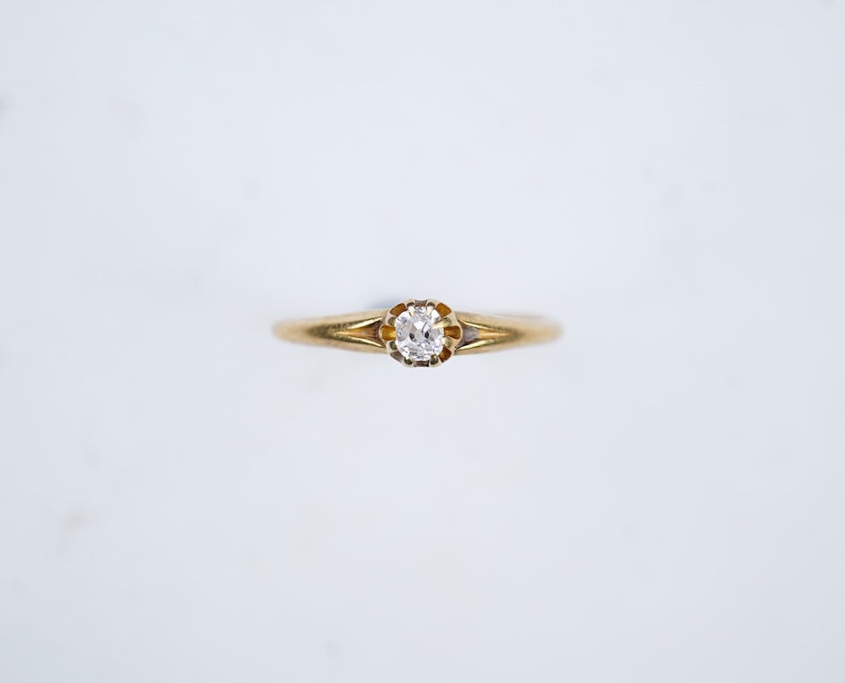 A small gold and diamond ring, 19th century